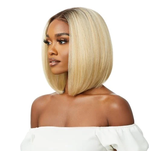 Outre Perfect Hairline Synthetic 13x4 Lace Frontal Wig - JENISSE - Airhomei